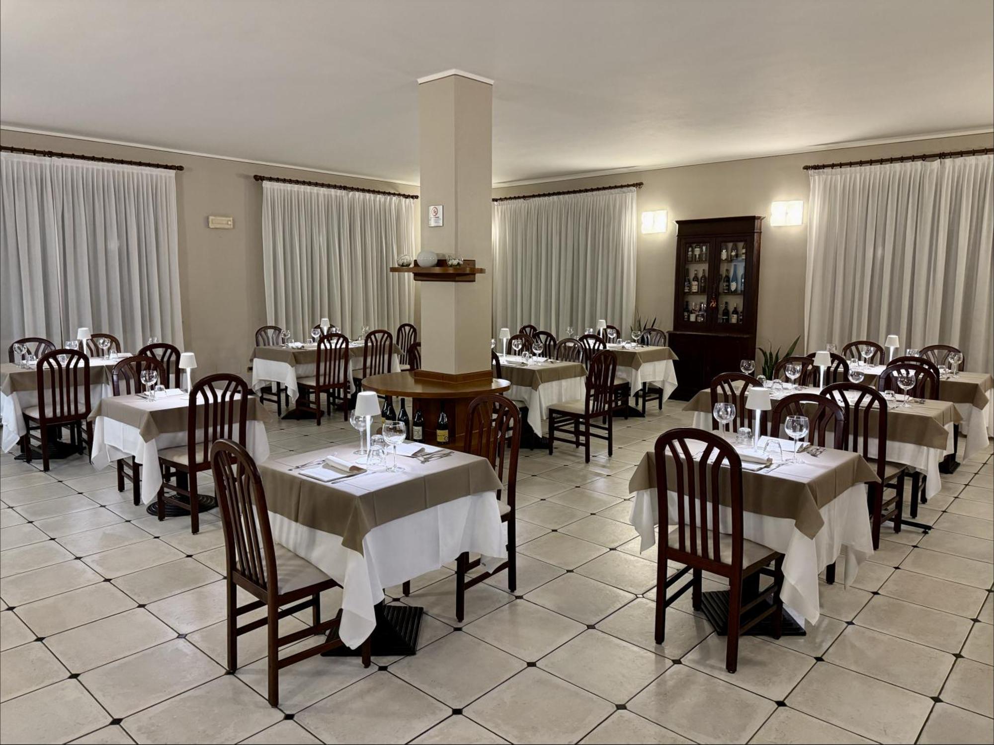 Hotel Villa Liberty Pontecurone Exterior photo